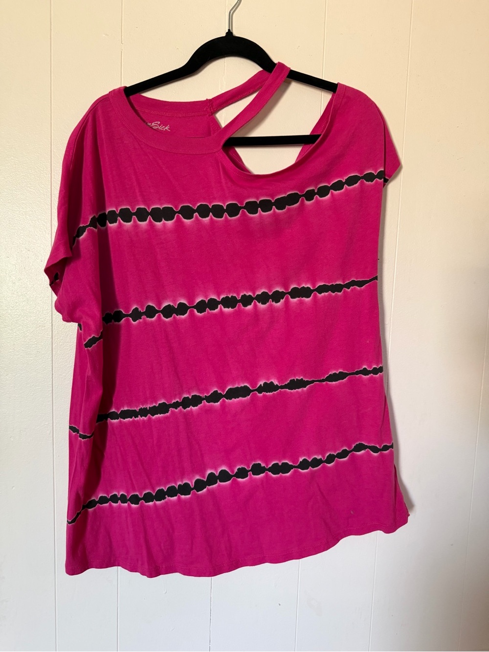 Lovesick Hot Pink Short Sleeve Cutout Shoulder Tee with Black Stripes